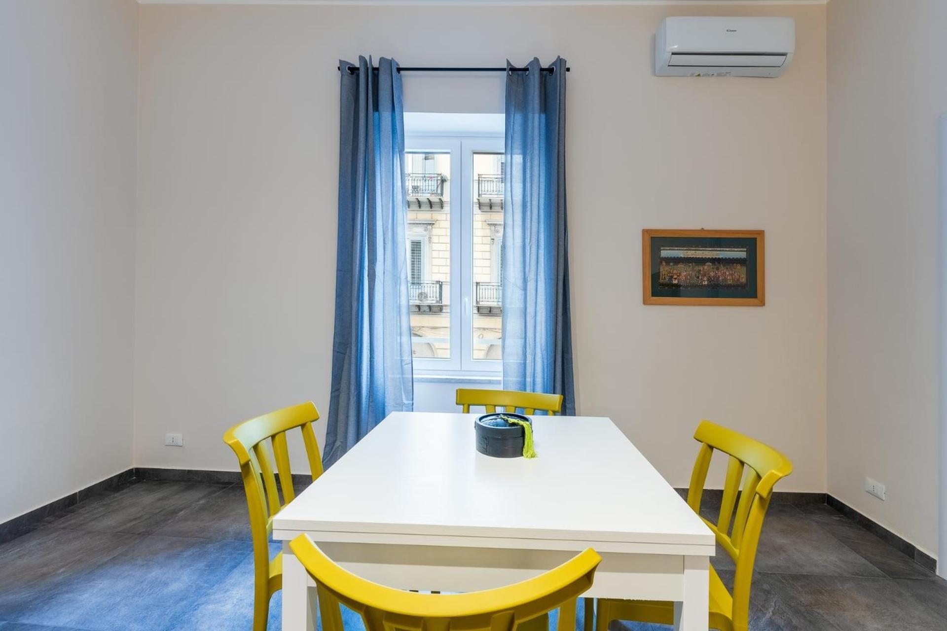 Palazzo Falcone Apartment